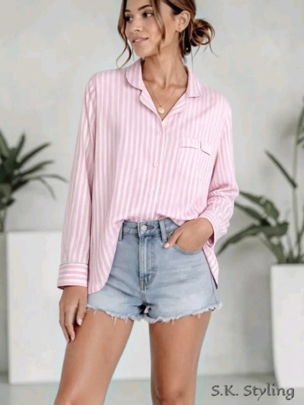Victoria's Secret Iconic Pink White & Silver Striped Pajama Top size Medium